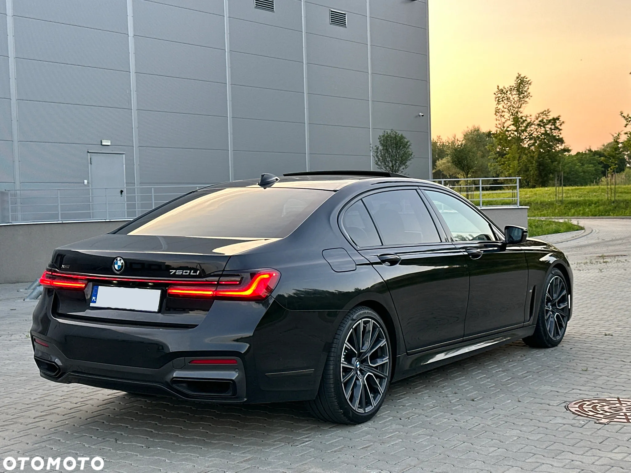BMW Seria 7 750Li xDrive sport - 6