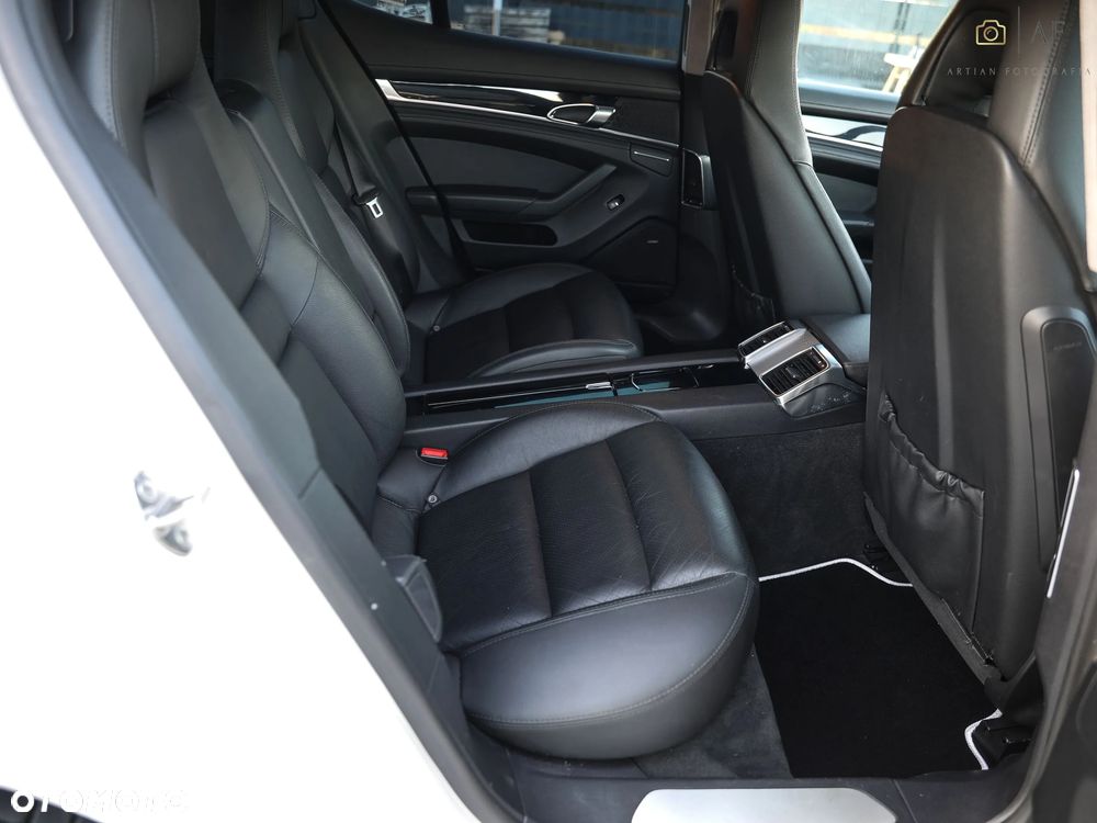 Porsche Panamera Diesel - 26