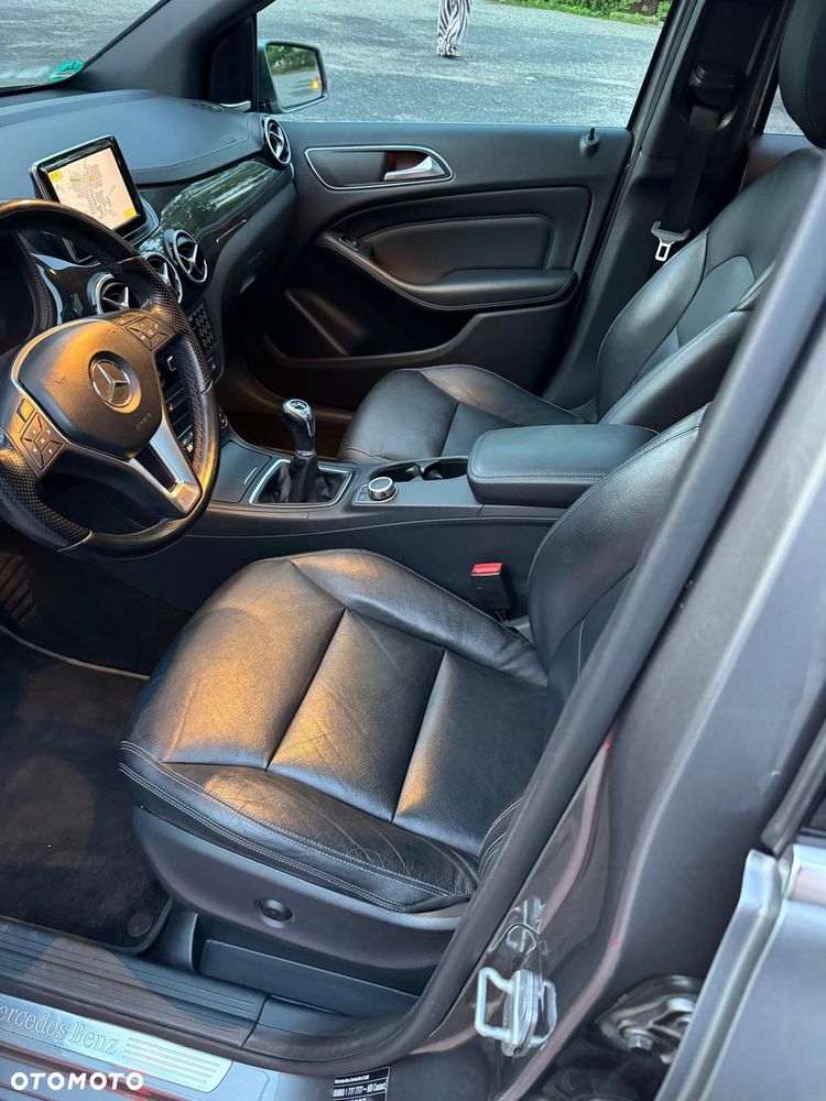 Mercedes-Benz Klasa B 180 BlueEFFICIENCY Edition - 18