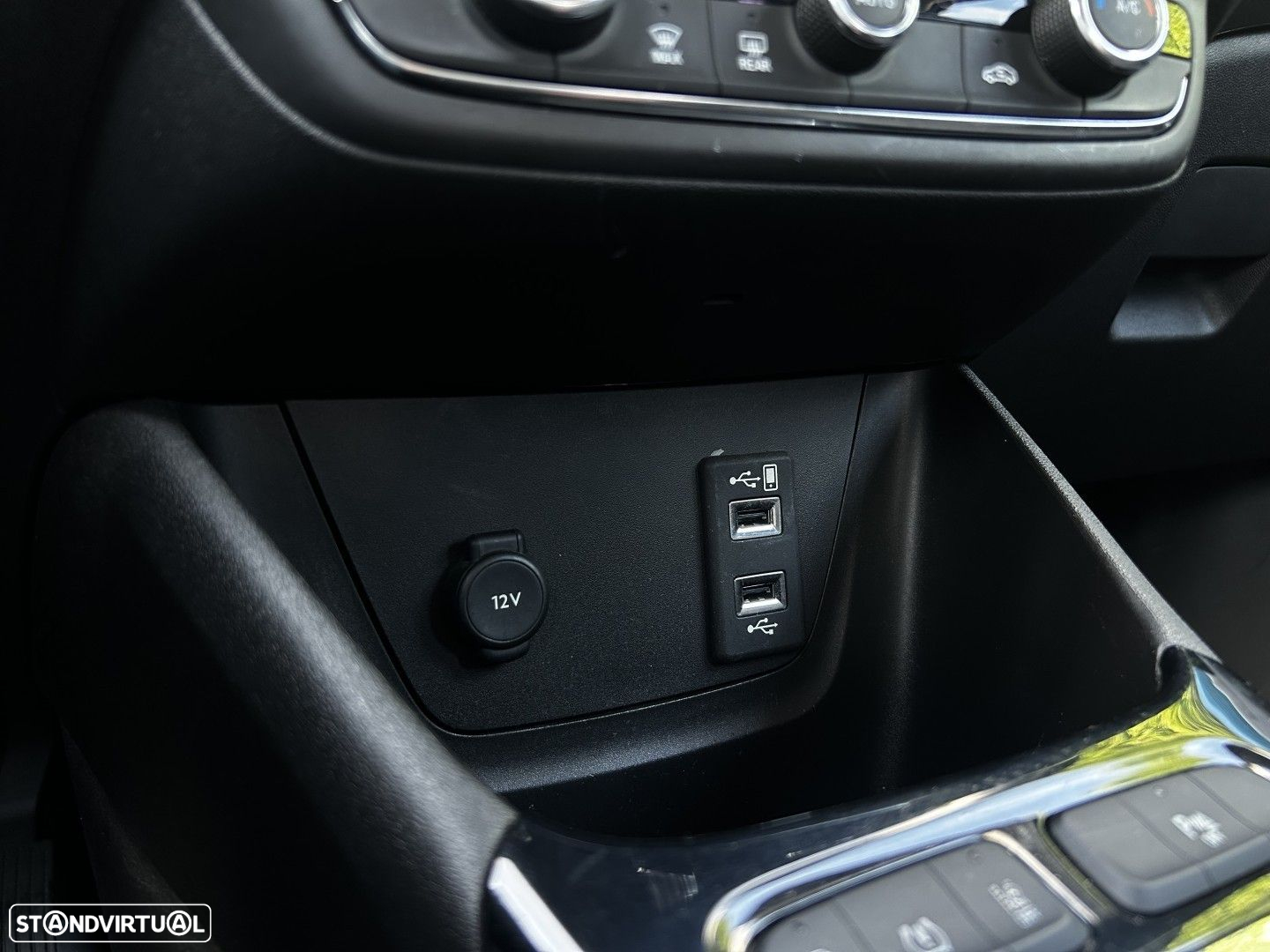 Opel Crossland X 1.2 Innovation - 11