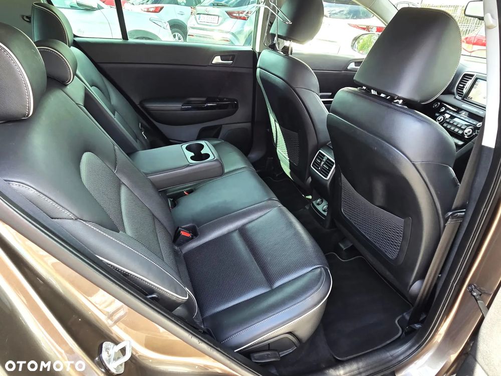 Kia Sportage 1.6 GDI Business Line 2WD - 37