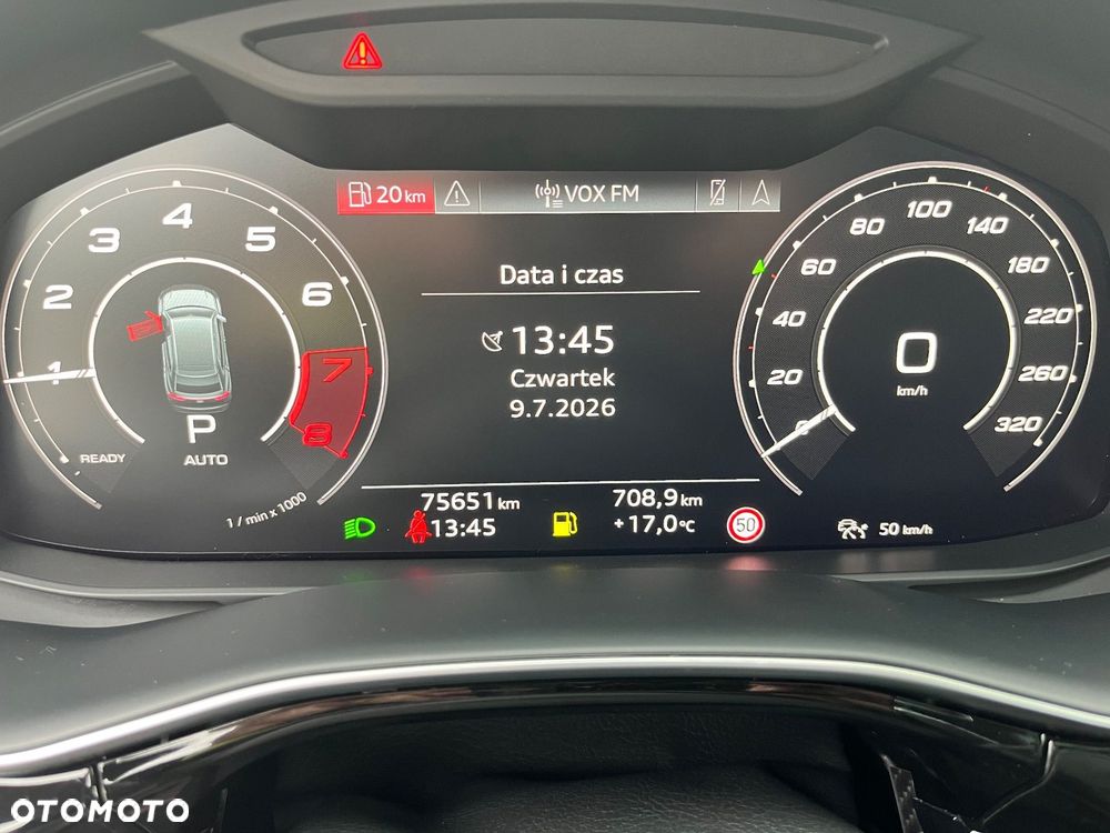 Audi RS Q8 - 26