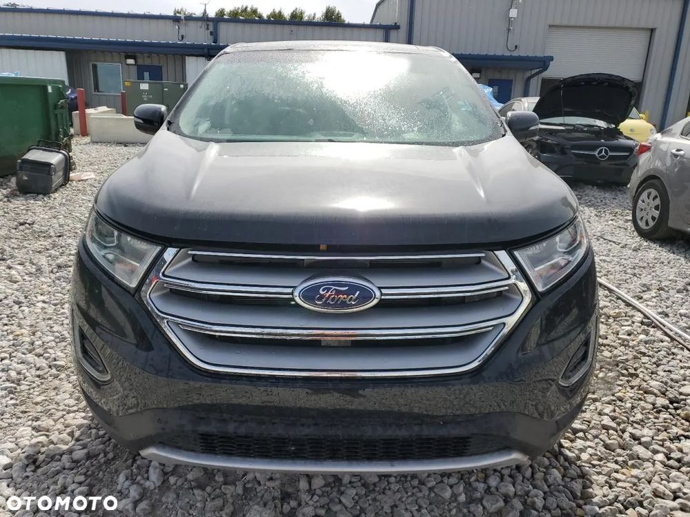 Ford Edge 2.0 EcoBlue Bi-Turbo 4x4 Titanium - 4