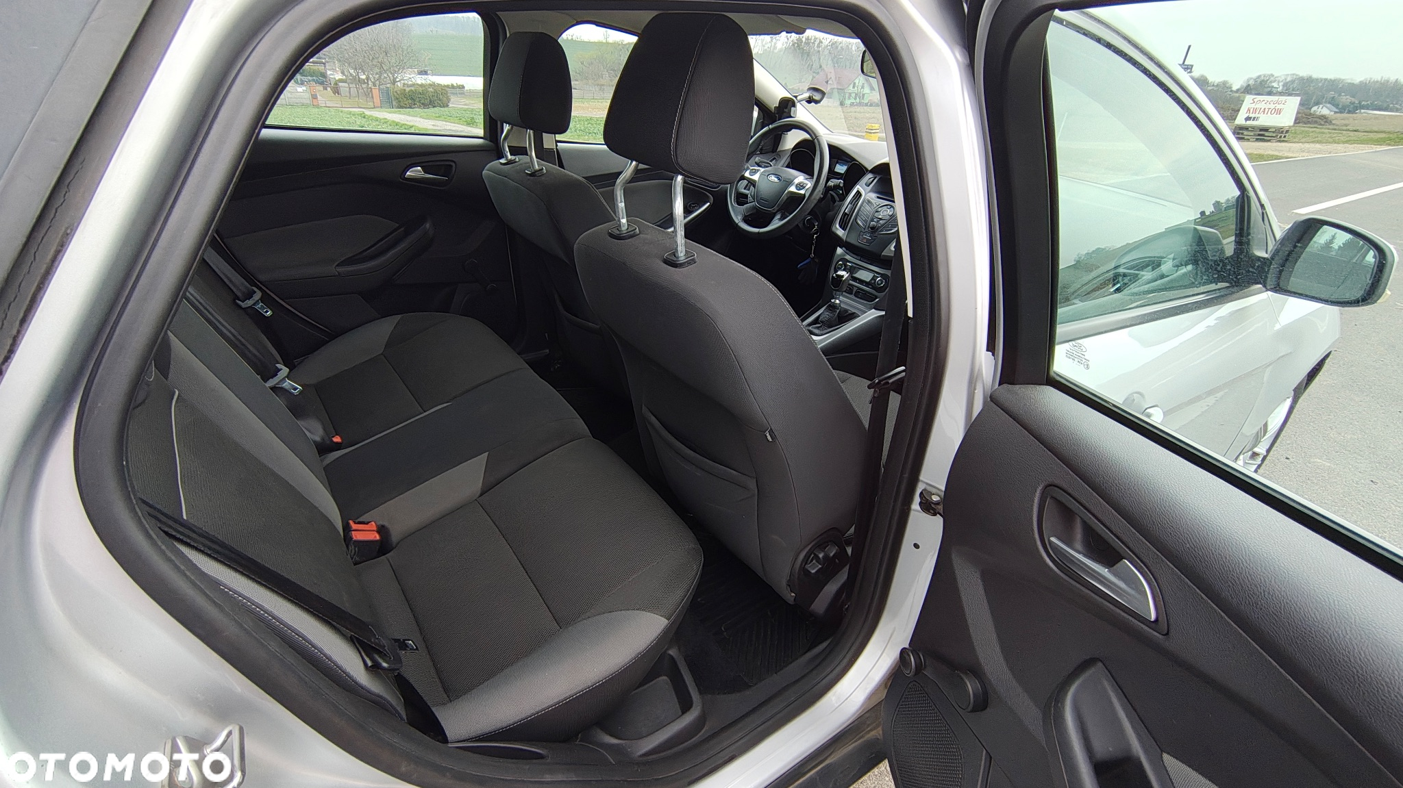 Ford Focus 1.6 TDCi DPF Start-Stopp-System Ambiente - 11