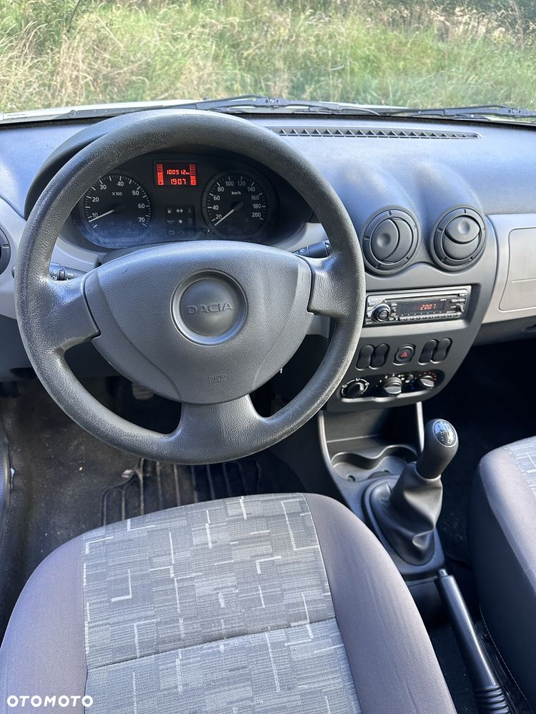 Dacia Sandero - 8