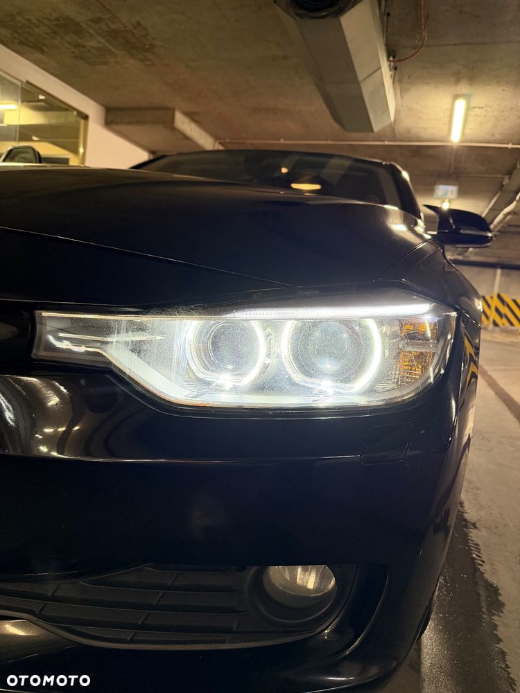 BMW Seria 3 320d Blue Performance - 13