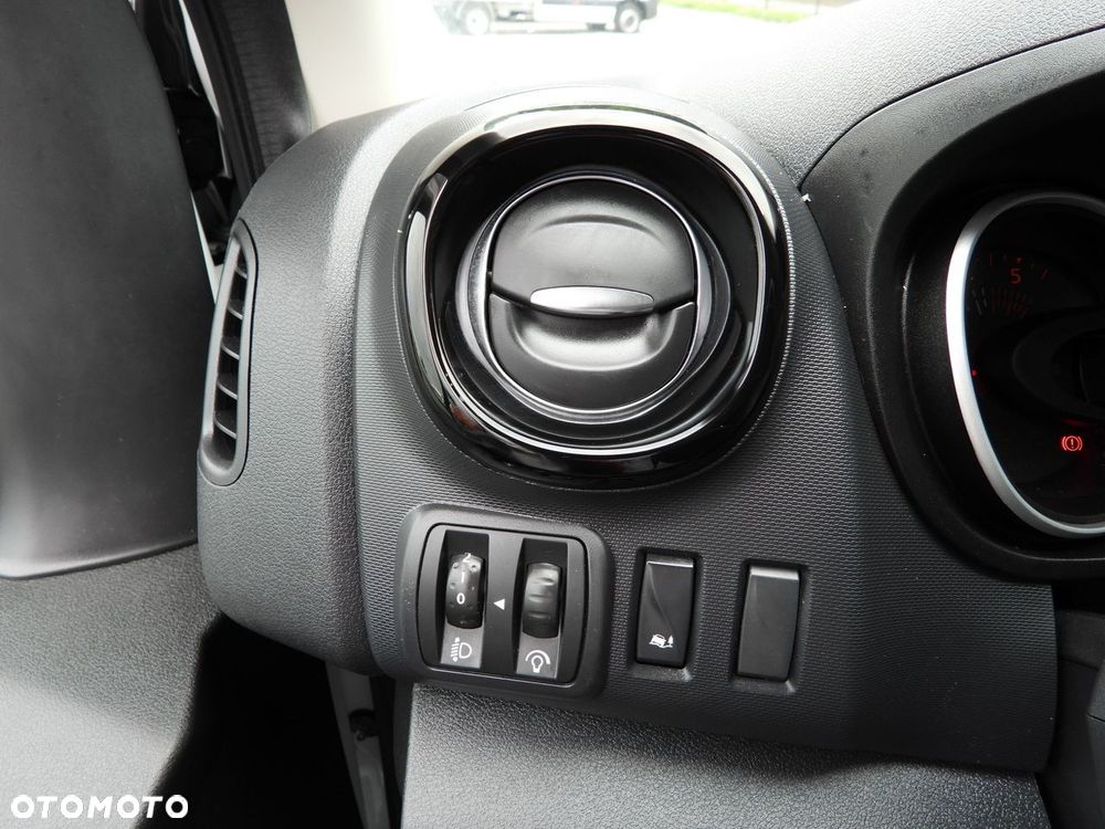 Renault TRAFIC FURGON CHŁODNIA  -5*C ZASILANIE 230V TEMPOMAT LEDY KLIMATYZACJA  120KM - 38