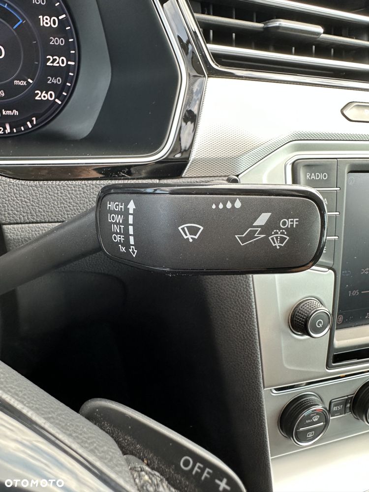 Volkswagen Passat 2.0 TDI BMT Comfortline DSG - 25