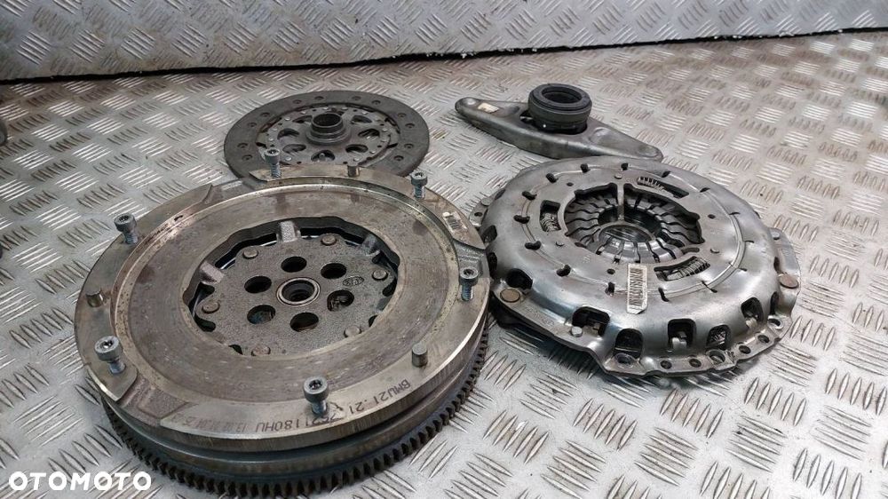 KOŁO DWUMASOWE TARCZA DOCISK ŁOŻYSKO F30 7614327 - 1