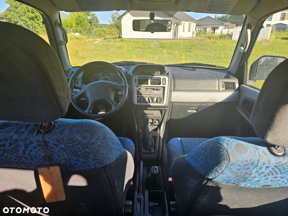 Mitsubishi Pajero Pinin 1.8 - 4