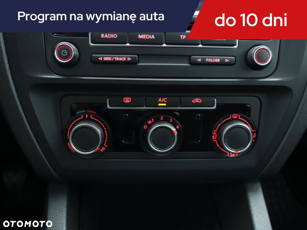 Volkswagen Jetta - 14