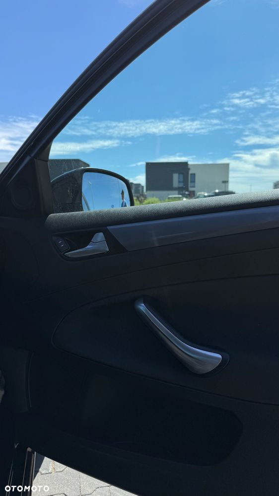 Ford Mondeo 2.0 TDCi Ambiente - 39