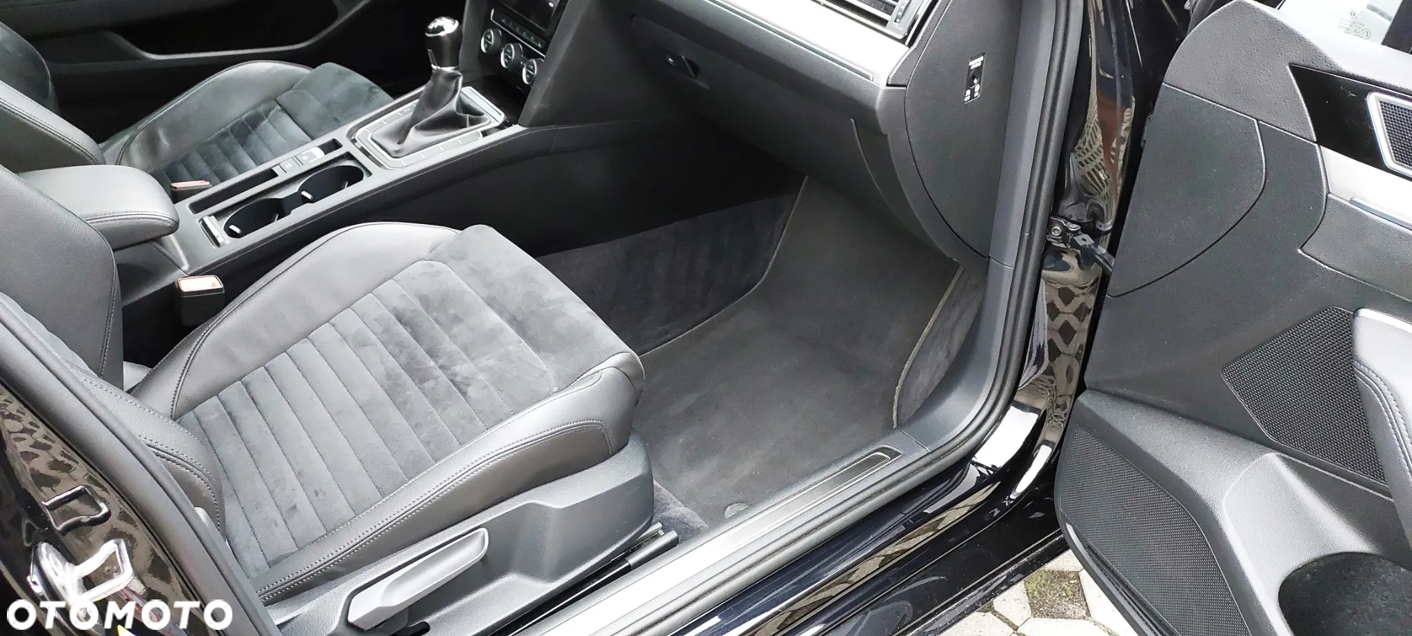 Volkswagen Passat - 34