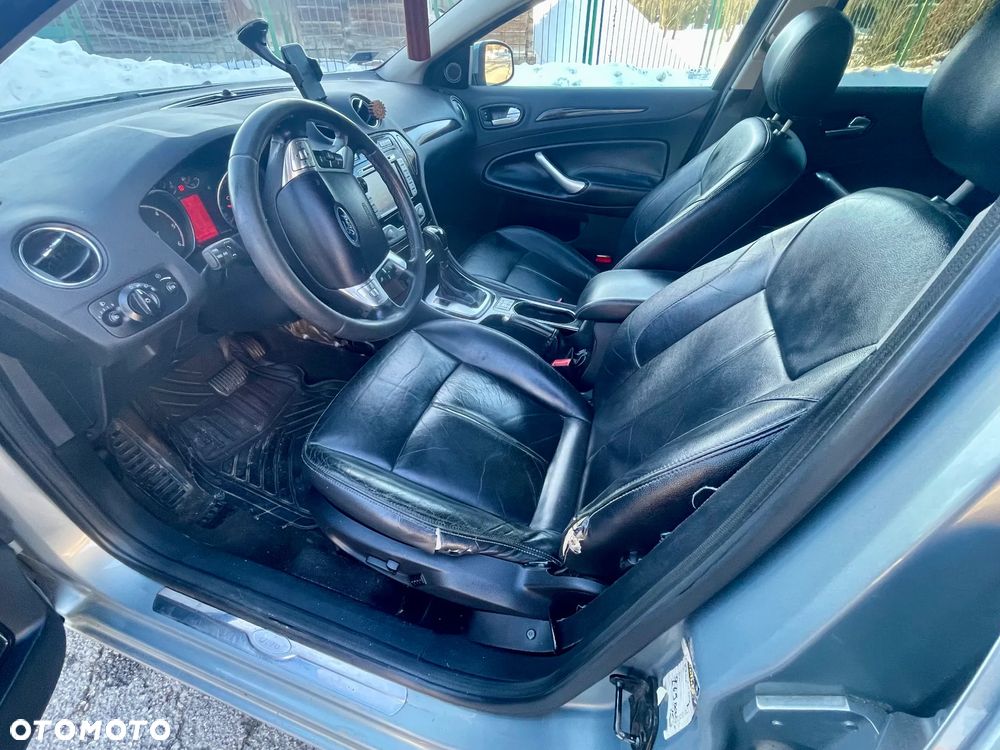 Ford Mondeo 2.0 TDCi Ghia - 32