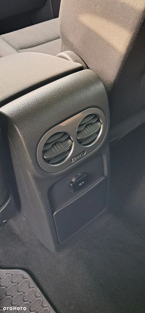 Volkswagen Tiguan - 17