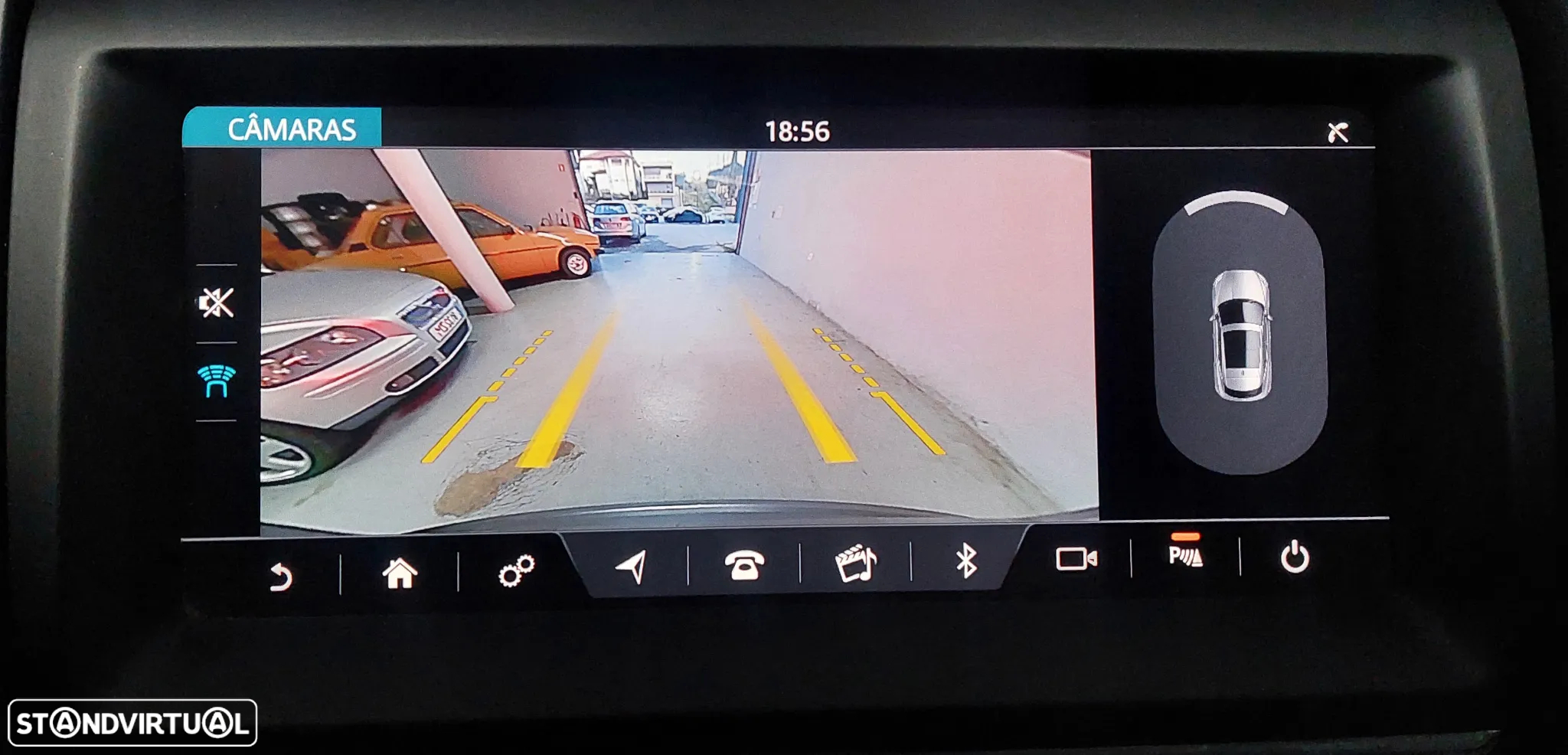 Jaguar E-Pace 2.0 i4D R-Dynamic - 16