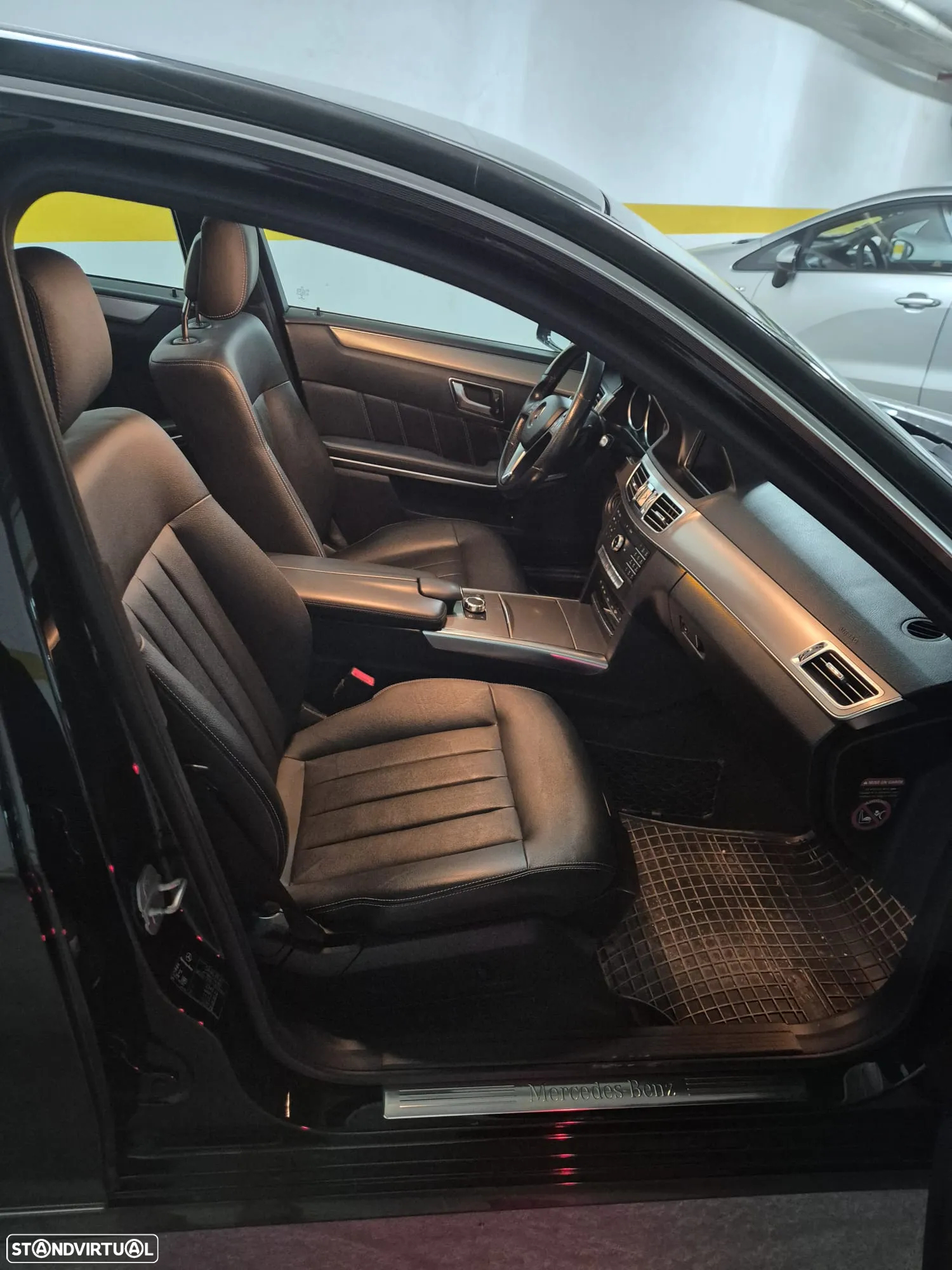 Mercedes-Benz E 220 BlueTEC Avantgarde Auto. - 17