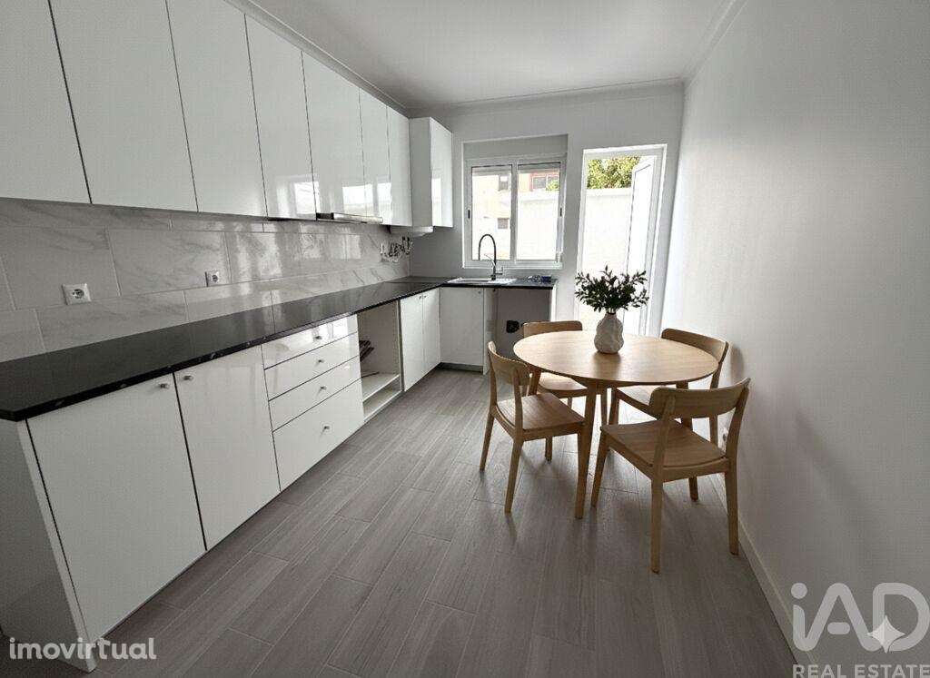 Apartamento T3 em Amora de 64,63 m2 - Grande imagem: 3/35