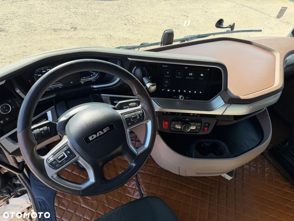 DAF XG+ 530 KM / RETARDER INTARDER / FULL KONTRAKT DAF / KLIMA POSTOJOWA / MAX ZBIORNIKI 1465 L / NAJWIĘKSZA KABINA XG PLUS / FULL SPOJLERY / DOSTĘPNE 3 SZTUKI !! - 28