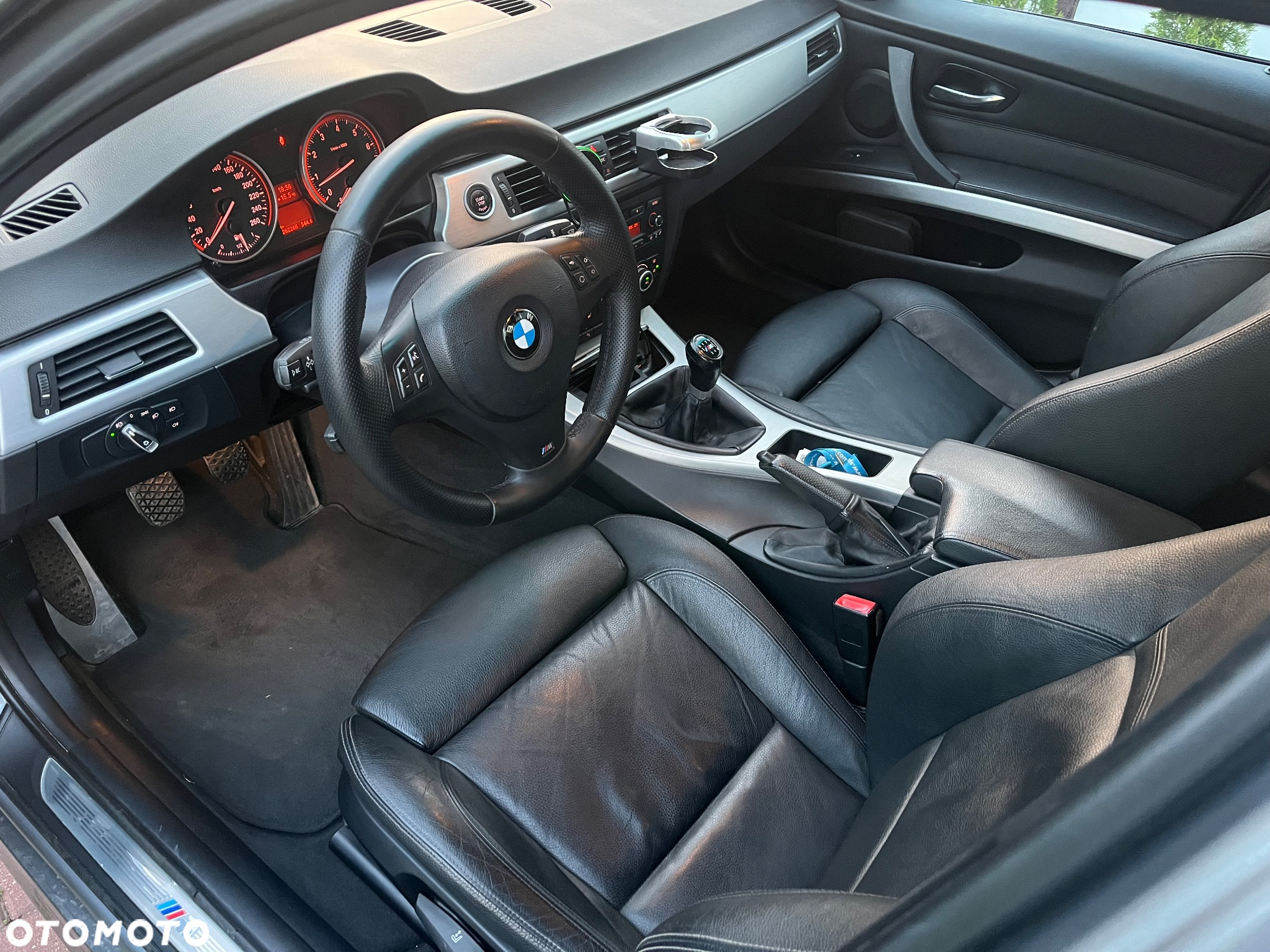 BMW Seria 3 330i - 5