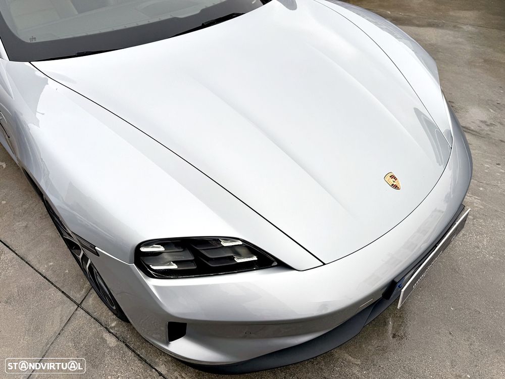 Porsche Taycan 4S - 36