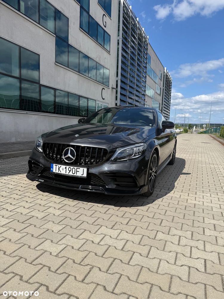 Mercedes-Benz Klasa C 300 9G-TRONIC AMG Line - 3