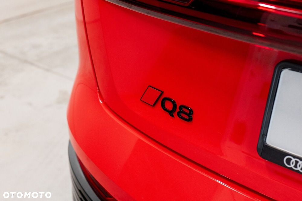 Audi Q8 Sportback e-tron - 23
