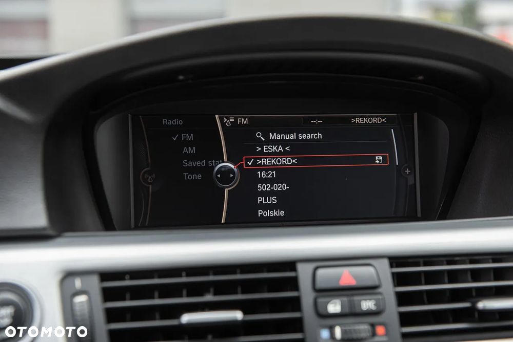 BMW Seria 3 320d xDrive DPF Touring - 23