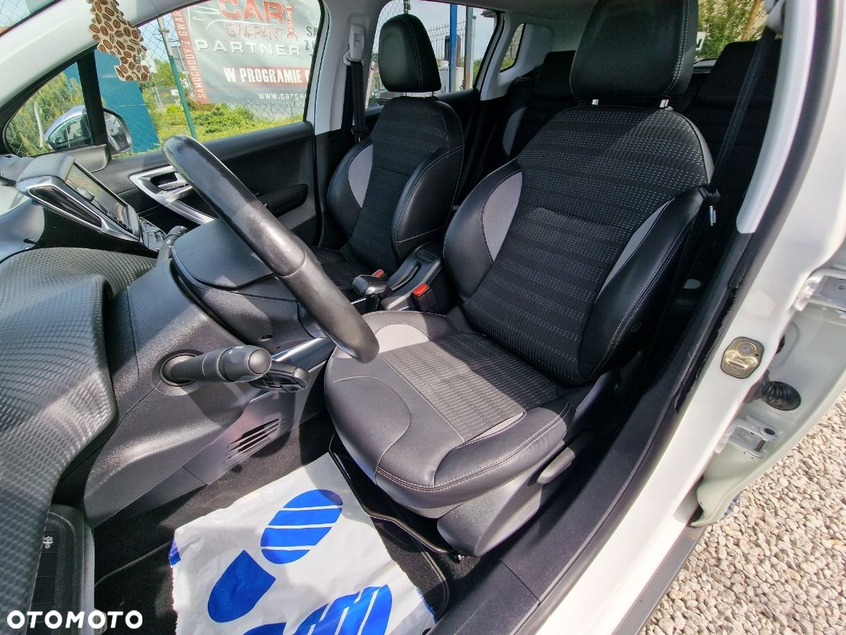 Peugeot 2008 - 17