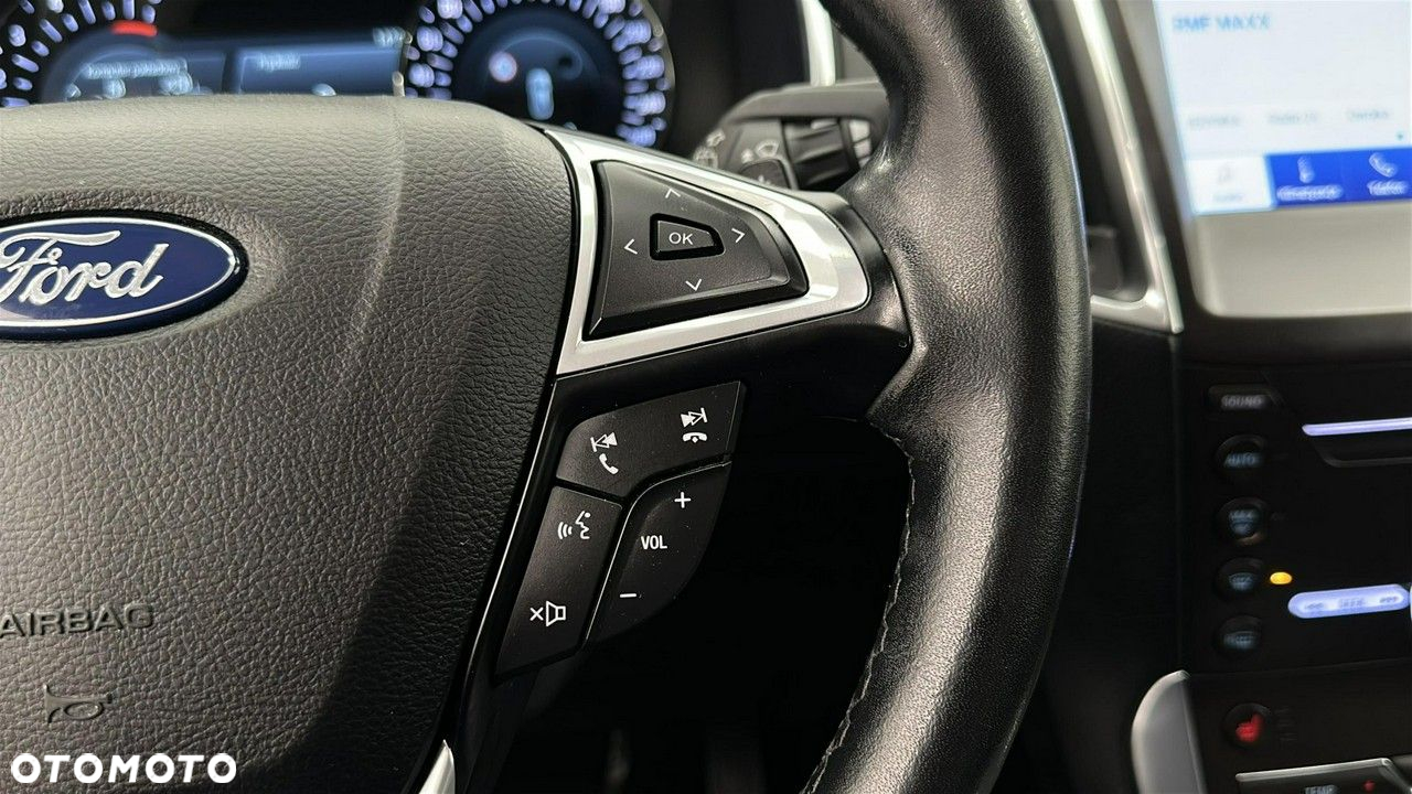 Ford Galaxy - 22
