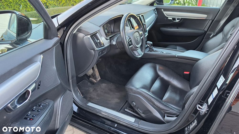 Volvo V90 D4 Geartronic Momentum - 10