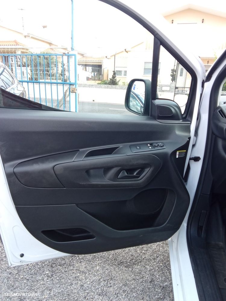 Peugeot Partner LONGA 1.5 BlueHDI - 16