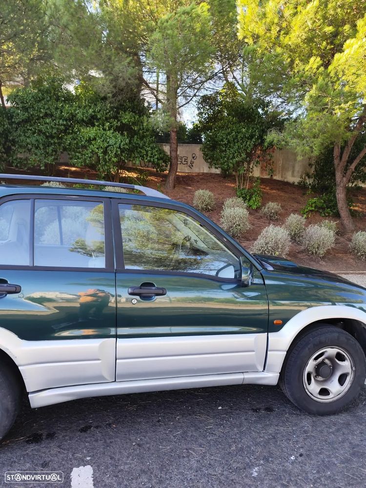 Suzuki Grand Vitara Metal Top 2.0 TDi - 9