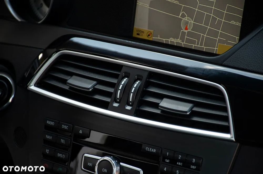 Mercedes-Benz Klasa C 180 BlueEFFICIENCY - 21
