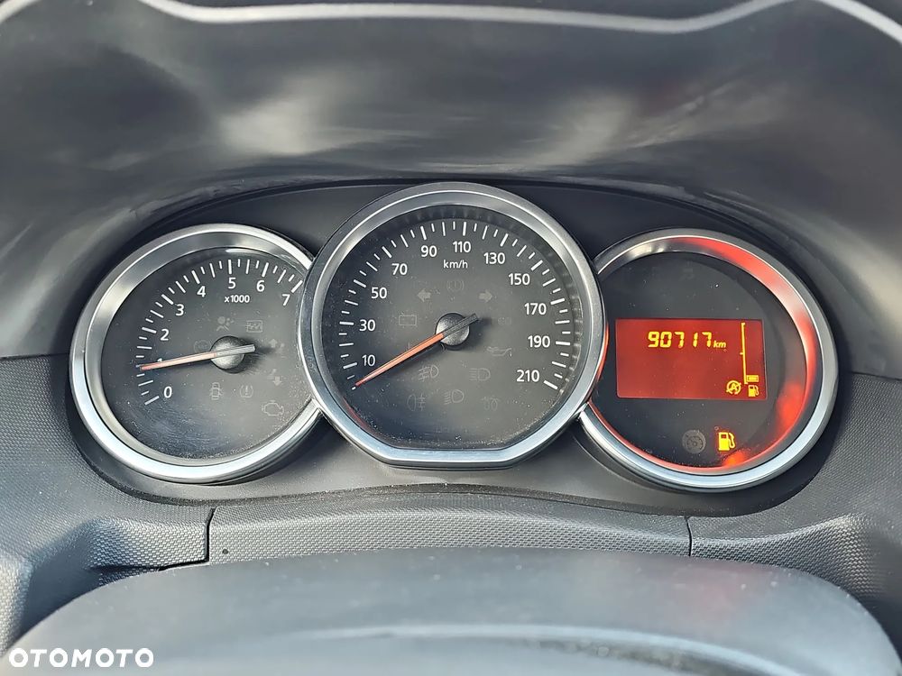 Dacia Duster 1.6 SCe Laureate S&S - 13