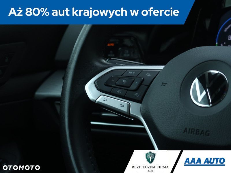 Volkswagen Golf - 21