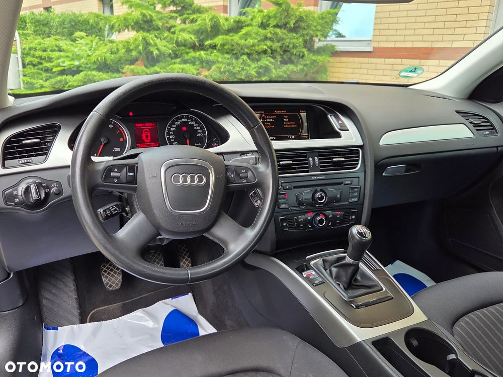 Audi A4 Limousine 1.8 TFSI Attraction - 23