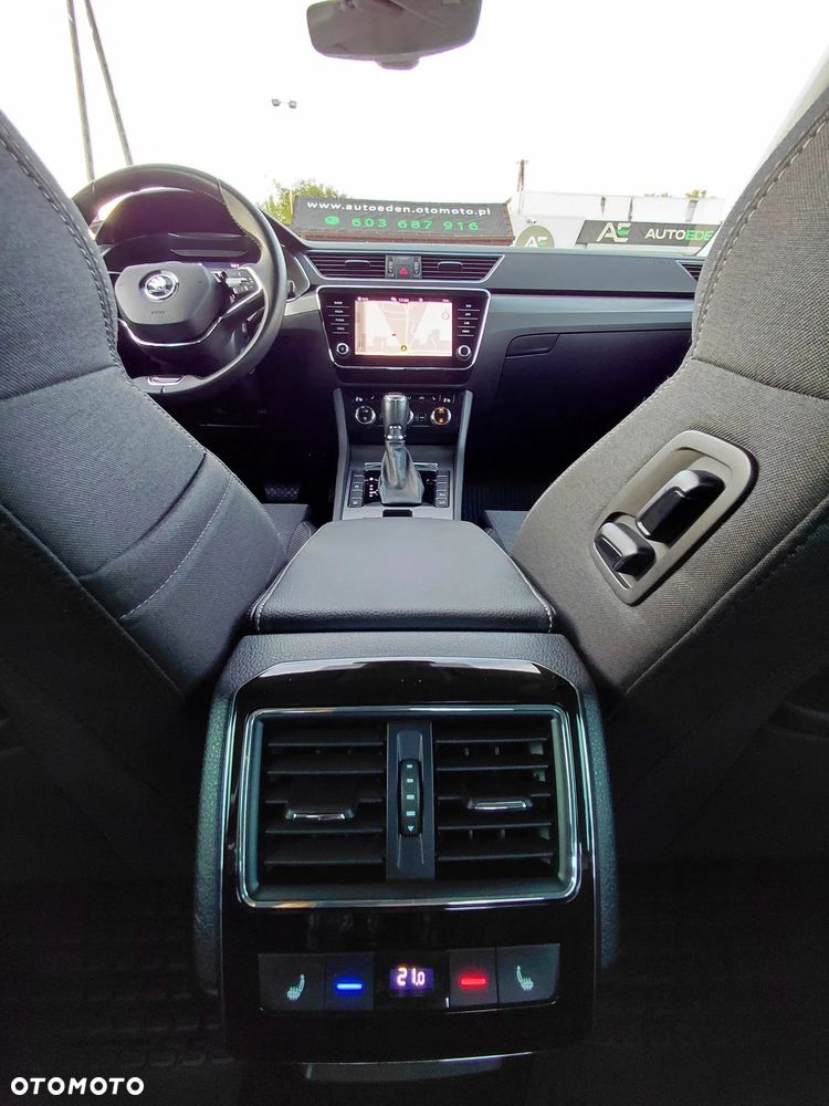 Skoda Superb 2.0 TDI SCR Style DSG - 17