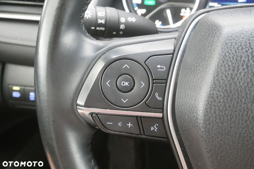 Toyota Camry 2.5 Hybrid Comfort CVT - 21