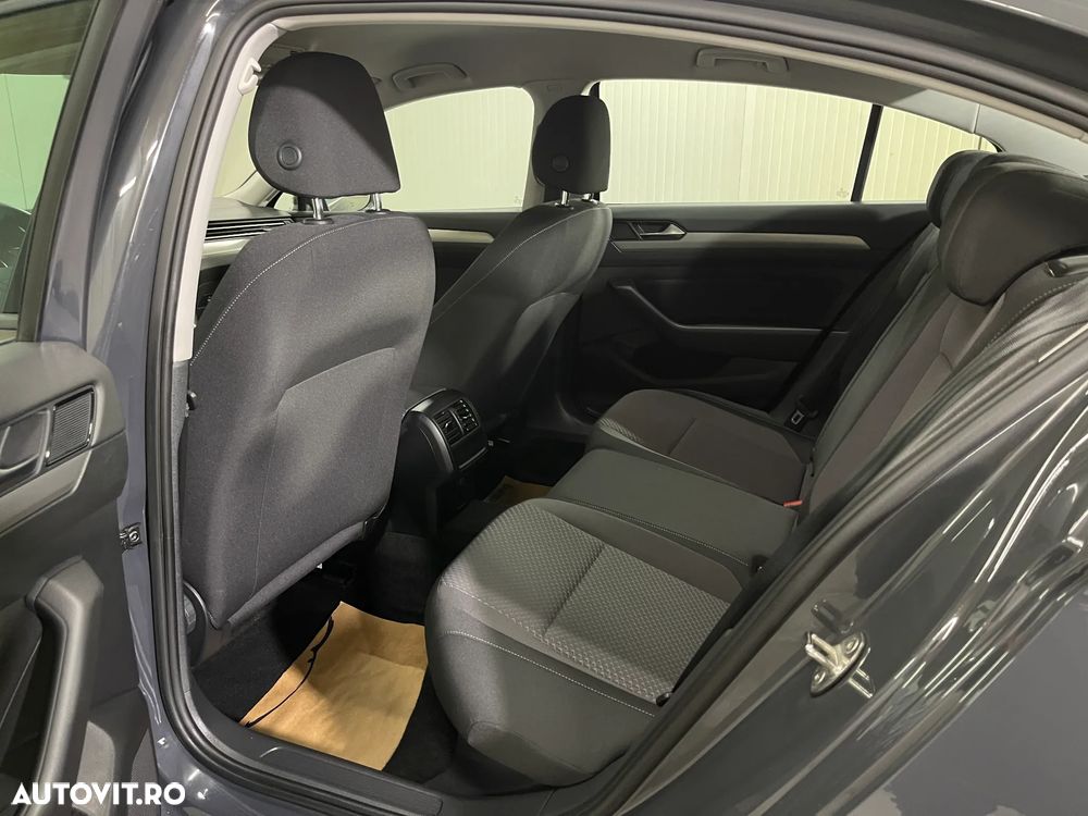 Volkswagen Passat 1.5 TSI ACT Trendline - 11