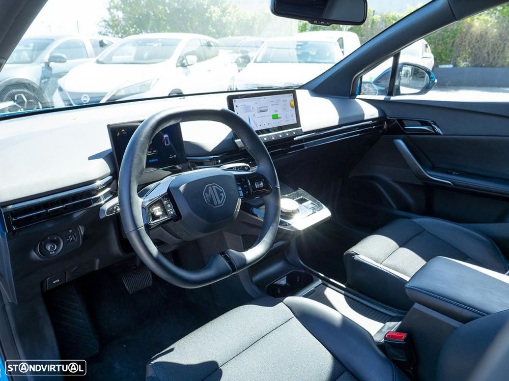 MG MG4 64 kWh Luxury - 21