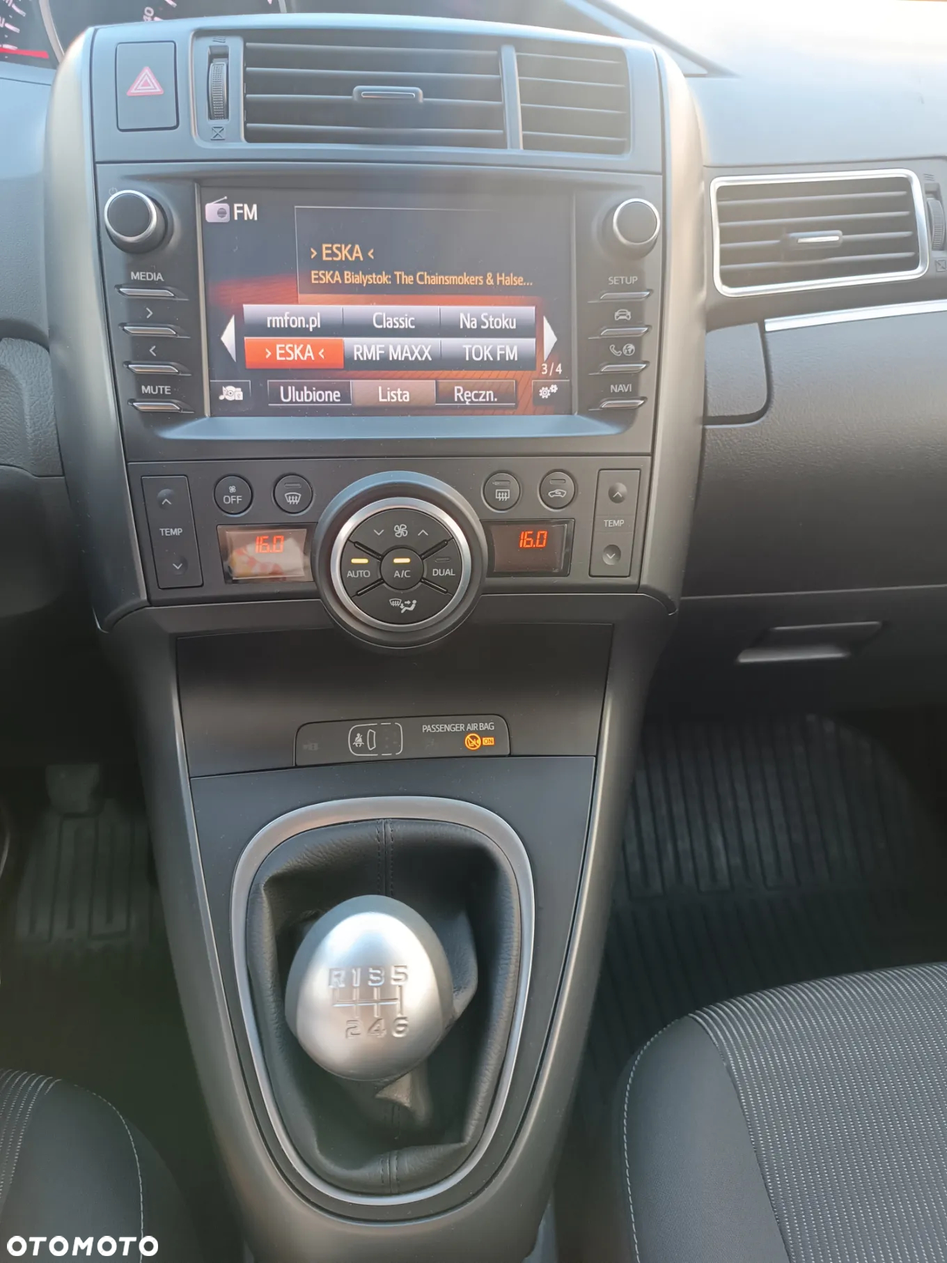 Toyota Verso 1.8 Prestige 7os - 27