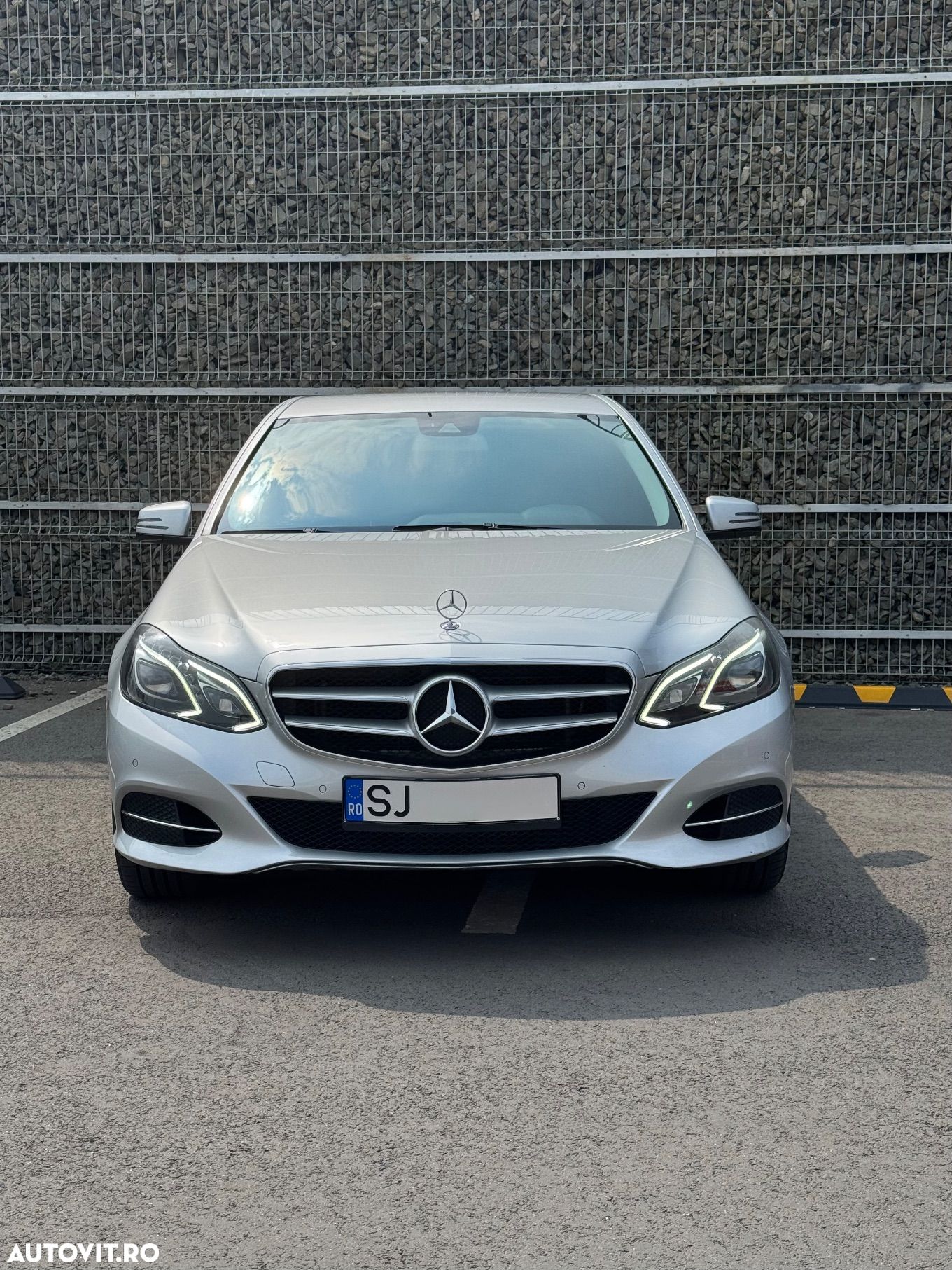 Mercedes-Benz E 300 T BlueTEC HYBRID 7G-TRONIC - 1