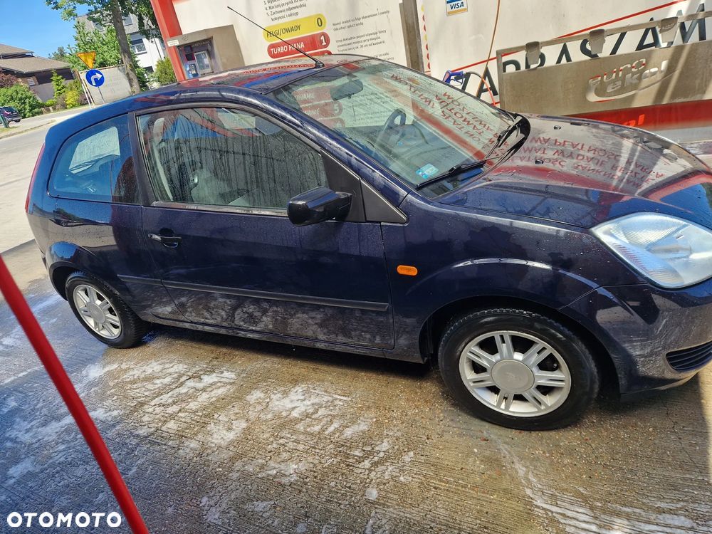Ford Fiesta - 2