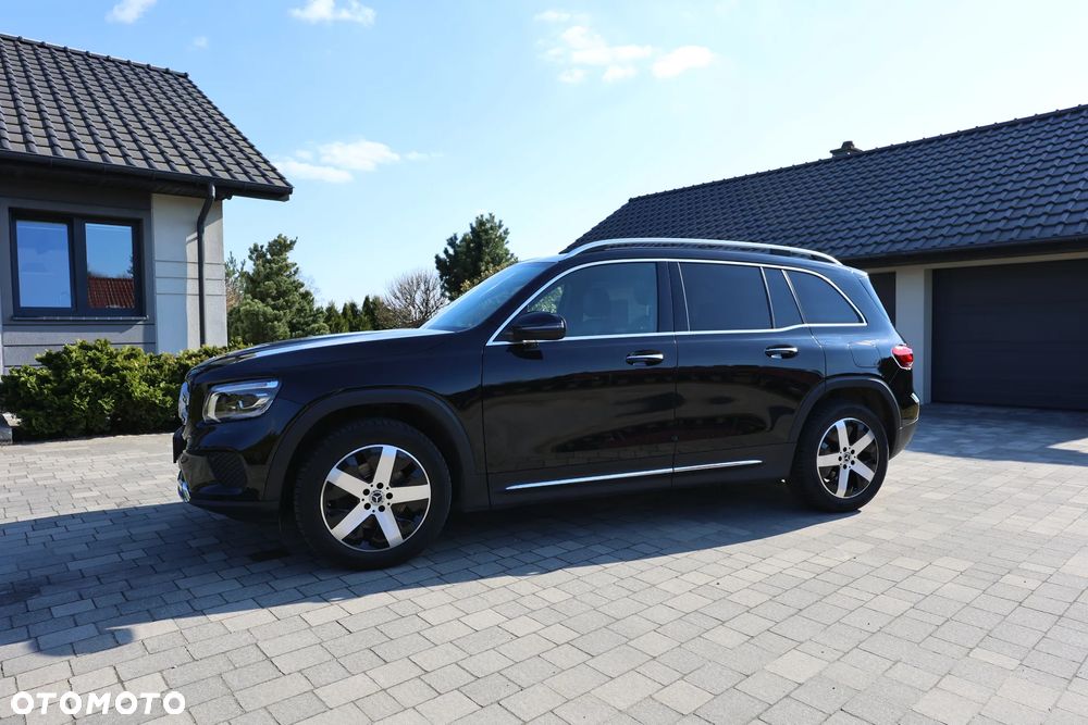 Mercedes-Benz GLB - 36