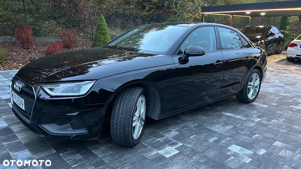 Audi A4 Limousine - 8
