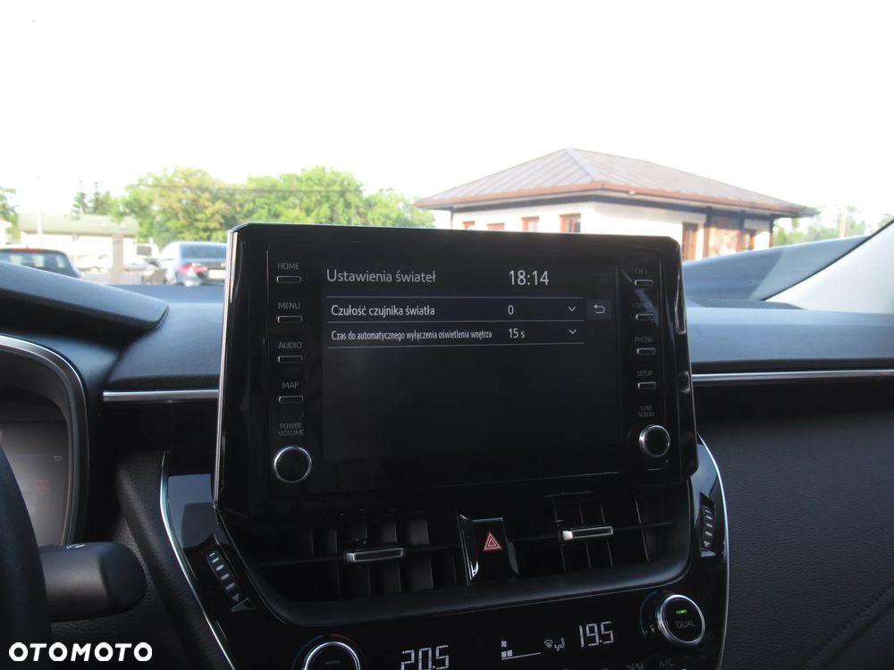 Toyota Corolla 1.5 Comfort - 23