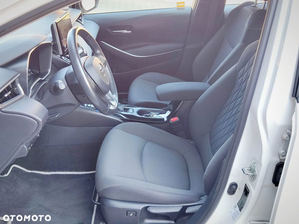 Toyota Corolla 1.8 Hybrid Comfort - 13