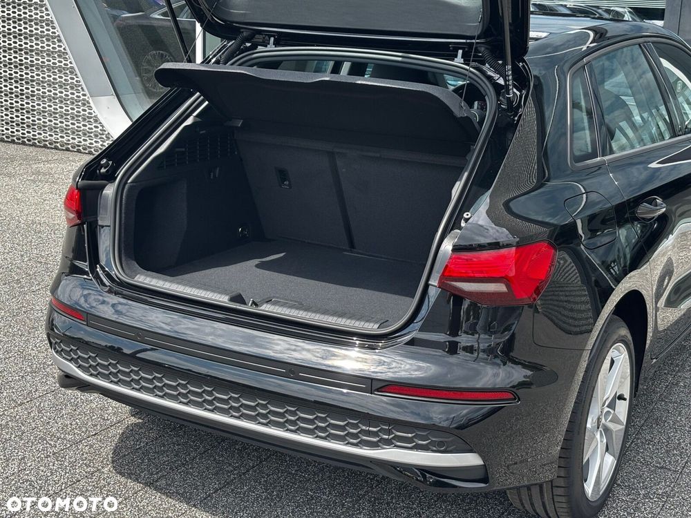 Audi A3 Sportback - 13