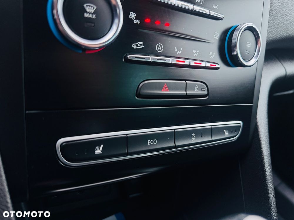 Renault Megane 1.3 TCe FAP Limited - 10